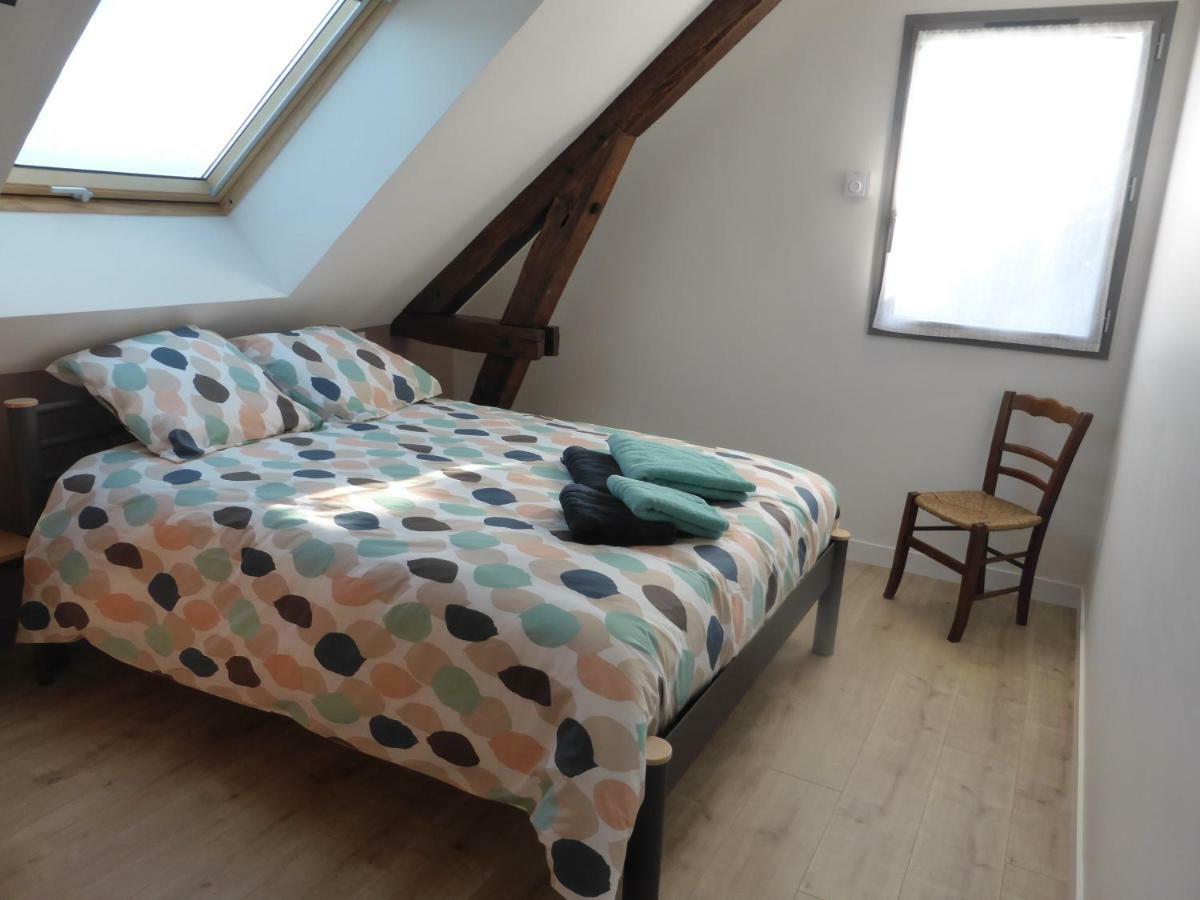 La maison de Julien et Marie-Louise Objat Extérieur photo
